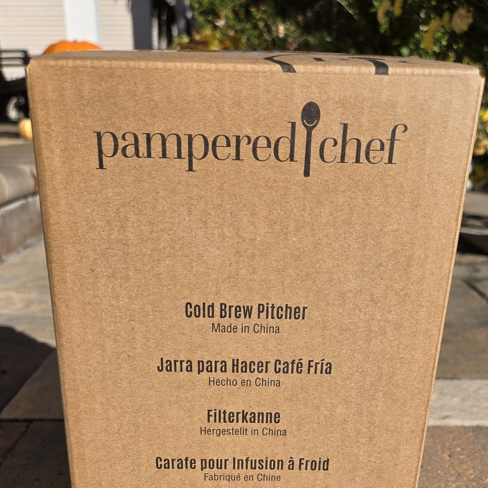 NIB - Pampered Chef Cold Brew Pitcher